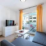 797 Holiday Rentals- Hermoso apartamento para 4 en Benalmadena