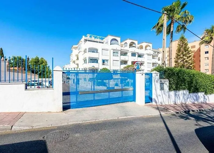 797 Holiday Rentals- Hermoso apartamento para 4 en Benalmadena