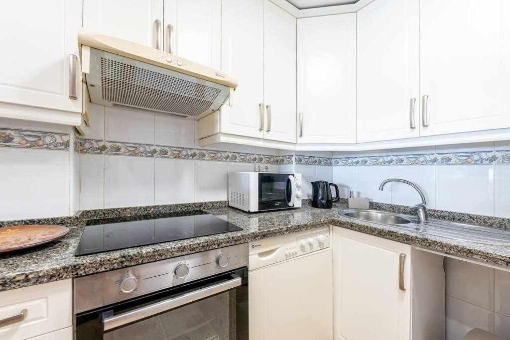 797 Rentals- Hermoso 4 En Apartment Benalmádena
